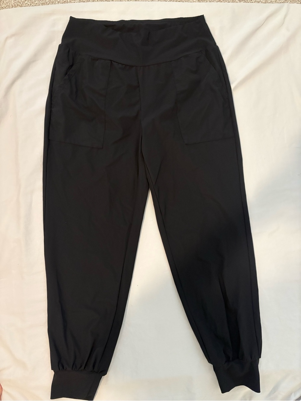 Halara Black High Waisted Pocket Joggers Women’s Large Regular